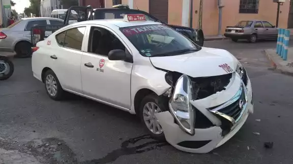 Al sitio llegaron agentes de la Policía Municipal de Mérida (PMM) y paramédicos de esa corporación policiaca Al sitio llegaron agentes de la Policía Municipal de Mérida (PMM) y paramédicos de esa corporación policiaca