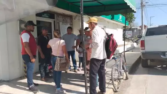 Amenazaron con volver con más gente si no se resuelve el problema Amenazaron con volver con más gente si no se resuelve el problema