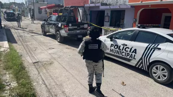 Movilización policiaca en San Isidro por ataque con machete Movilización policiaca en San Isidro por ataque con machete