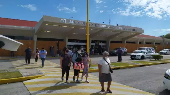 Se esperan 33 grados centígrado como temperatura máxima Se esperan 33 grados centígrado como temperatura máxima