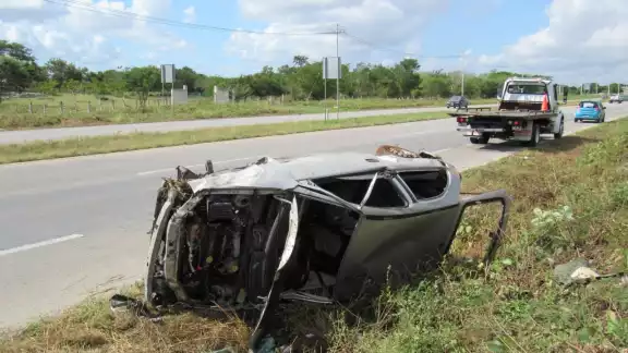Al lugar agentes de la Secretaria de Seguridad Pública (SSP), quienes tomaron conocimiento del accidente Al lugar agentes de la Secretaria de Seguridad Pública (SSP), quienes tomaron conocimiento del accidente