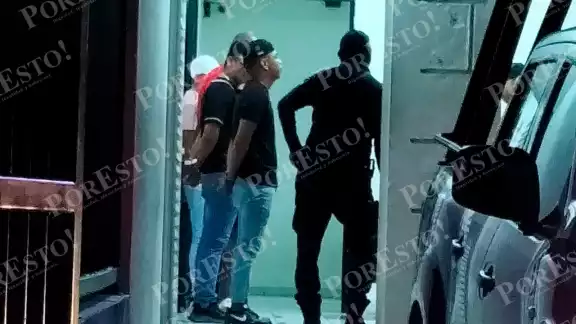 Los elementos fueron dejados en libertad a los minutos por orden del Director de la Policía Municipal Los elementos fueron dejados en libertad a los minutos por orden del Director de la Policía Municipal