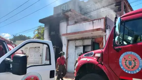 Vecinos aseguran que en el lugar operaba un bar clandestino con prostíbulo Vecinos aseguran que en el lugar operaba un bar clandestino con prostíbulo