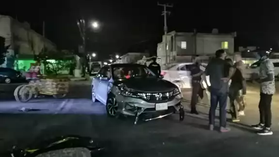 El choque ocurrió cuando Miguel Acosta de 80 años transitaba a bordo de un automóvil sobre la calle 50 El choque ocurrió cuando Miguel Acosta de 80 años transitaba a bordo de un automóvil sobre la calle 50
