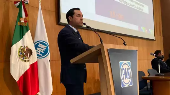 Mauricio Vila instruye a 170 alcaldes electos del Partido acción Nacional Mauricio Vila instruye a 170 alcaldes electos del Partido acción Nacional