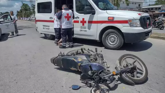 El conductor de la moto resultó con escoriaciones en diferentes partes del cuerpo