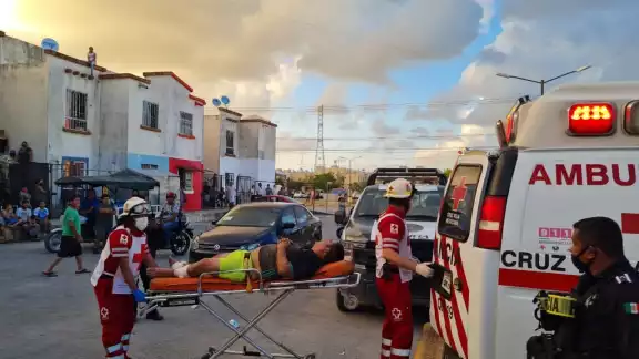 Atacan a balazos a un hombre en Villas Otoch Paraíso