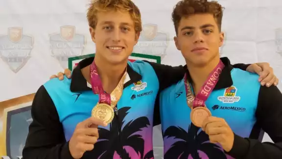 Andrés Dupont y Jack Oliver Centelles fueron dos de los nadadores quintanarroenses que obtuvieron el oro en la competencia en Tijuana Andrés Dupont y Jack Oliver Centelles fueron dos de los nadadores quintanarroenses que obtuvieron el oro en la competencia en Tijuana