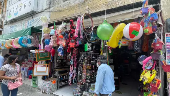 Comercios del Centro de Mérida, aún sin registrar comprar por la celebración