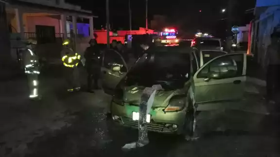 Se trata del tercer auto quemado de manera consecutiva en Chetumal Se trata del tercer auto quemado de manera consecutiva en Chetumal