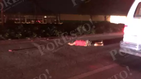 El hombre fue hallado tirado en medio de la carretera federal Mérida-Tizimín. Foto: Por Esto! El hombre fue hallado tirado en medio de la carretera federal Mérida-Tizimín. Foto: Por Esto!