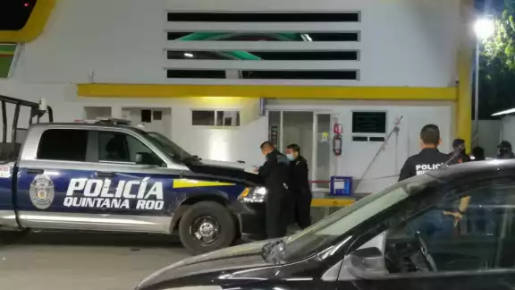 Los asaltantes aprovecharon el cobijo de la noche para cometer el atraco Los asaltantes aprovecharon el cobijo de la noche para cometer el atraco