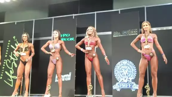 En tanto que Lizbeth Aguirre quedó en tercer lugar Wellnes Principiantes de hasta 1.58 y Arisbe Cano En tanto que Lizbeth Aguirre quedó en tercer lugar Wellnes Principiantes de hasta 1.58 y Arisbe Cano