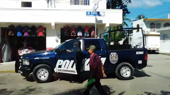 La menor de edad fue encontrada la noche del miércoles deambulando sola en el parque Lázaro Cárdenas