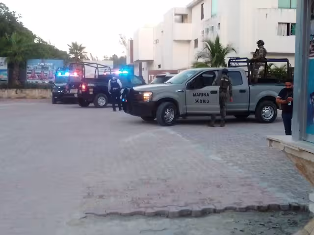 La movilización llamó la atención de turistas que transitaban por la zona