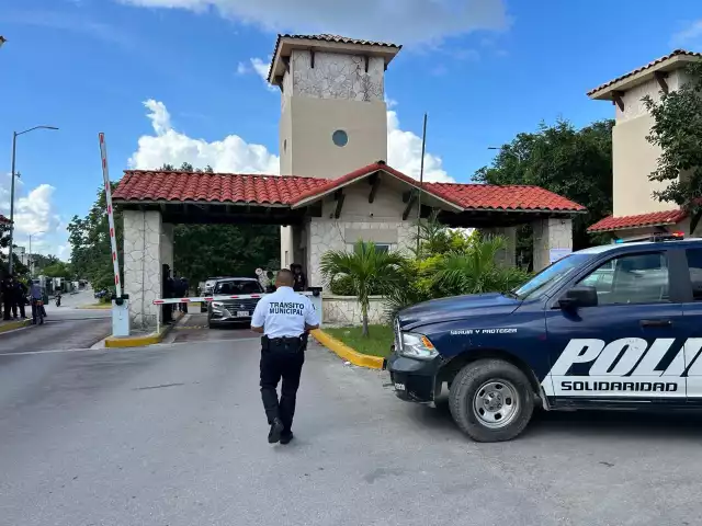 Agentes de la Policía acudieron al fraccionamiento.