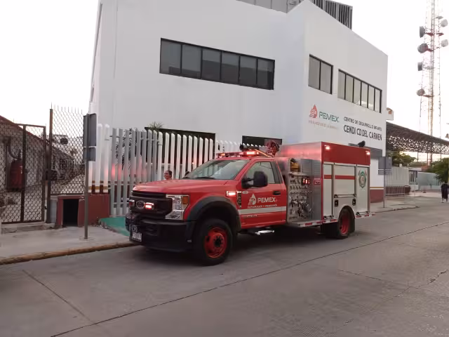 Una mochila abandonada en el hospital regional de Pemex en Ciudad del Carmen provocó una intensa movilización de cuerpos de emergencia
