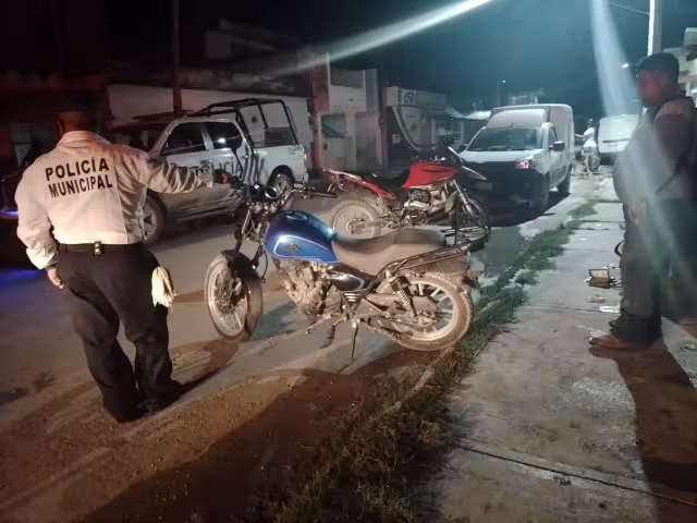 Los  hechos se dieron a las 23:00 horas ,cuando circulaba sobre la calle 35 de la colonia  morelos