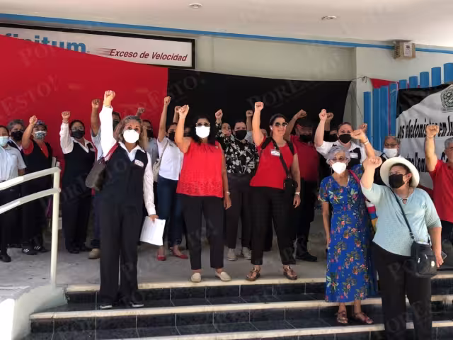 Los telefonistas de Cancún aseguraron que Telmex se niega a cumplir con acuerdos previos hechos con su sindicato, por lo que la protesta es a nivel nacional