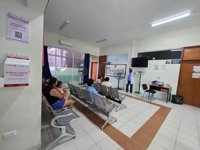 Centro de Salud de Atasta luce renovado, pero sin médicos ni medicamentos