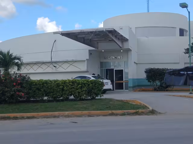 Un hombre involucrado en el hecho murió en el área de urgencias.