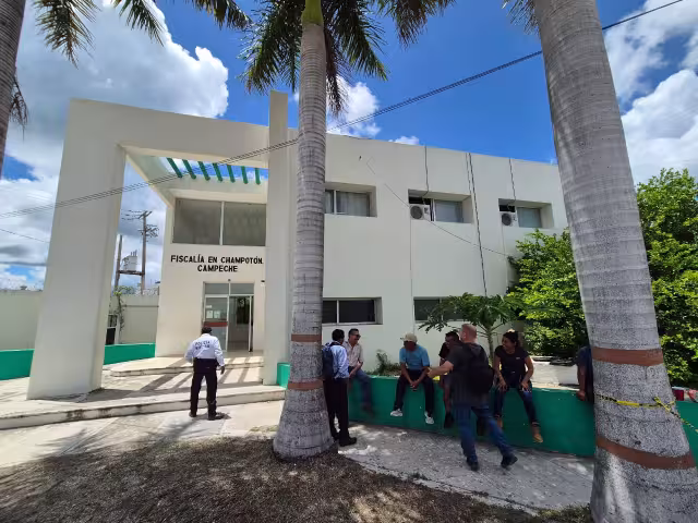 Productores de Xbacab se presentaron en la Vicefiscalía de Champotón por un conflicto sobre el acceso a un camino sacacosecha.