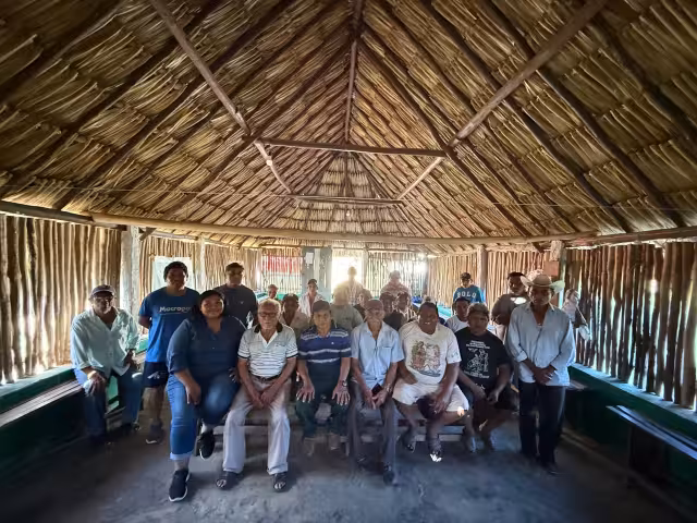 Autoridades se reunieron en X-Hazil Sur para dar información y dialogar sobre los avances en la defensa del patrimonio cultural maya