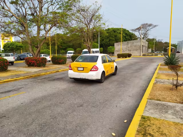 Al día realizan por lo menos un traslado diario de trabajadores