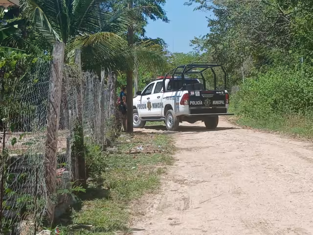 Movilización policiaca en Escárcega por reporte de intento de robo en vivienda.