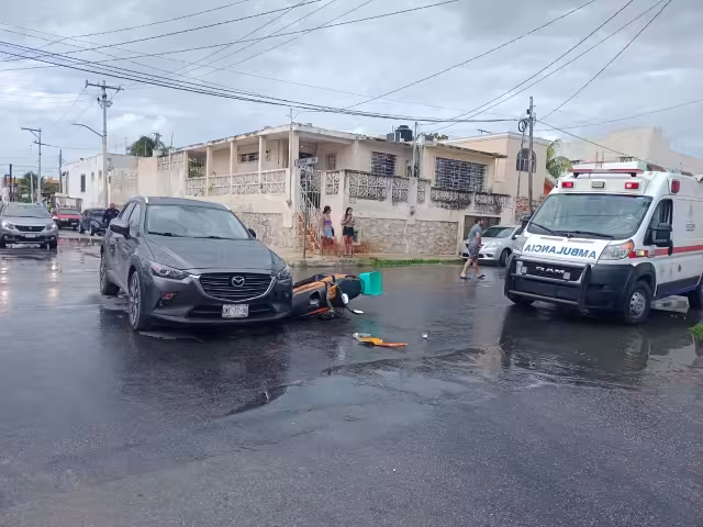 La joven dueña del carro tuvo que hacerse cargo de los daños materiales