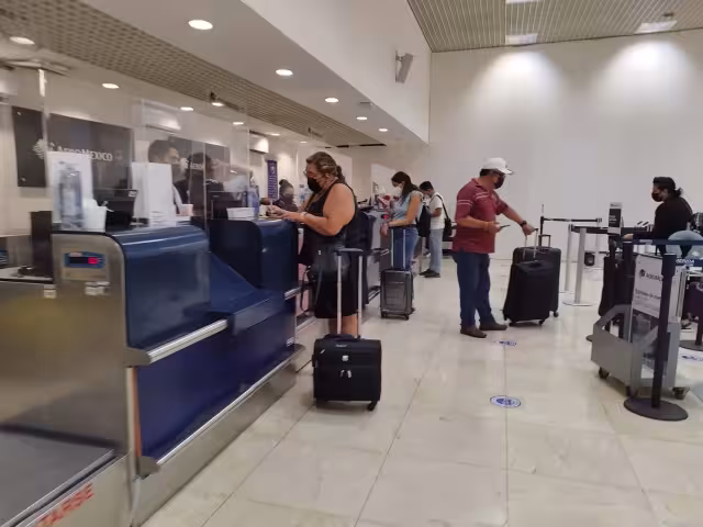 Hasta el momento solo ha llegado el vuelo 1110/1111 de Viva Aerobus de la ruta ciudad de México-Mérida