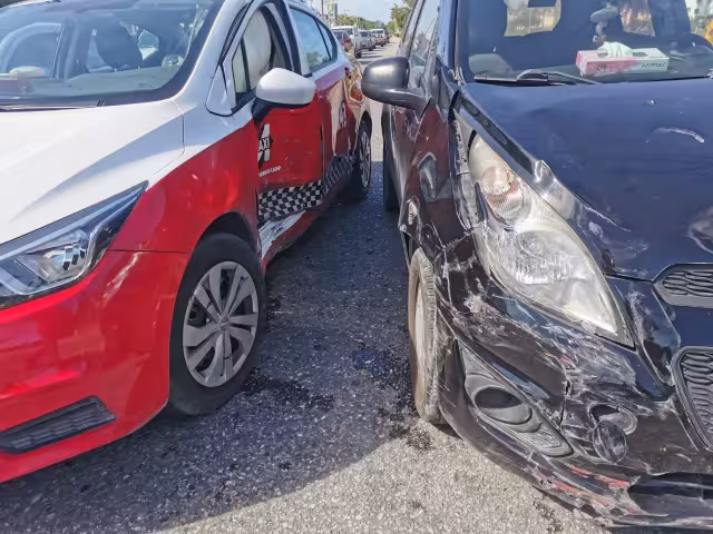 La mujer fue trasladada al hospital por golpes y lesiones en las cervicales