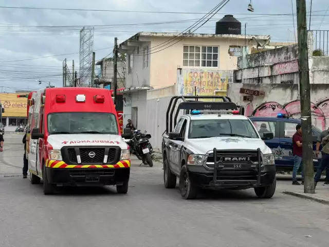 La víctima recibió los disparos en el área del abdomen, por lo que fue atendido por paramédicos
