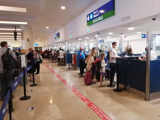 La dependencia federal tiene un módulo en el aeropuerto