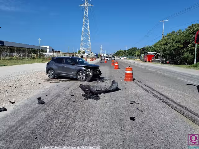 Guardia Nacional atiende accidente vial entre camioneta y tráiler en Campeche