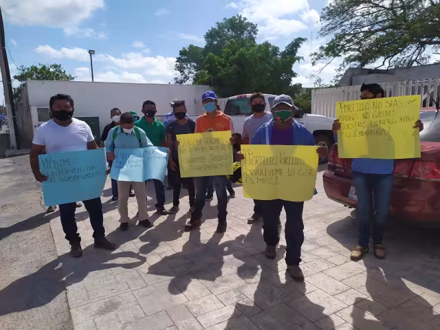 Los apicultores llegaron a las instalaciones de la Unión Ganadera de la Región Oriente de Yucatán
