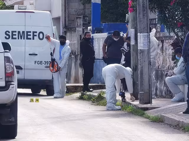 El hallazgo fue realizado por vecinos de la calle Querétaro del barrio de Santa Ana