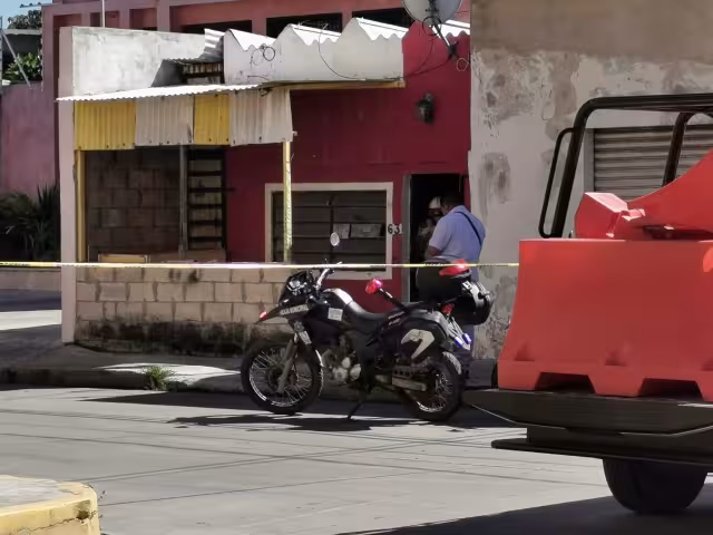 La víctima fue atacado por sicarios y recibió dos impactos de bala en la cabeza