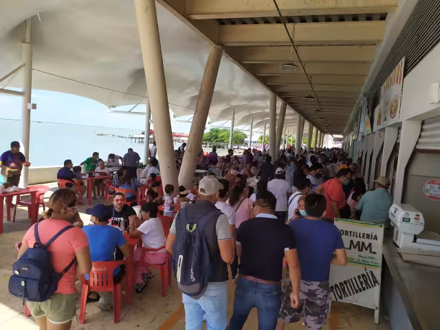 El mercado de Ciudad del Carmen lució abarrotado
