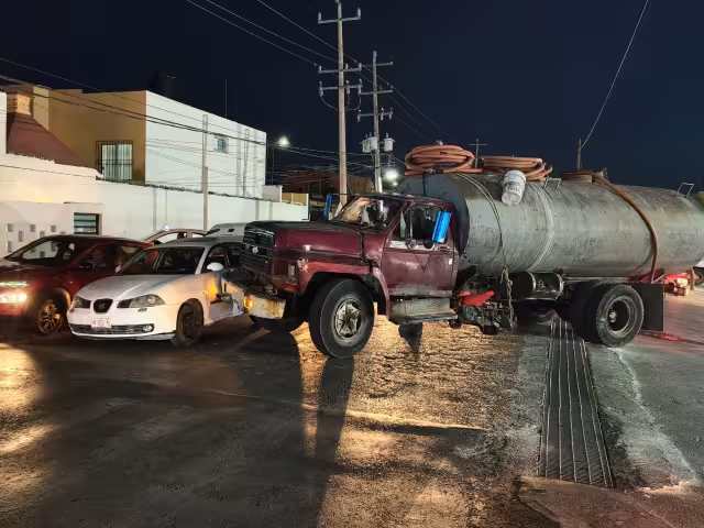 El accidente ocurrió cerca de la gasolinera junto a Bodega Aurrerá de Kalá.