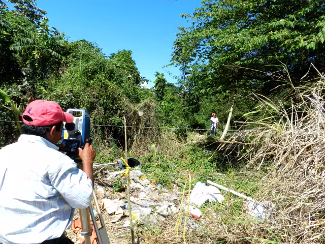 Quintana Roo avanza en regularización de tierras; títulos costarán hasta 10 mil pesos