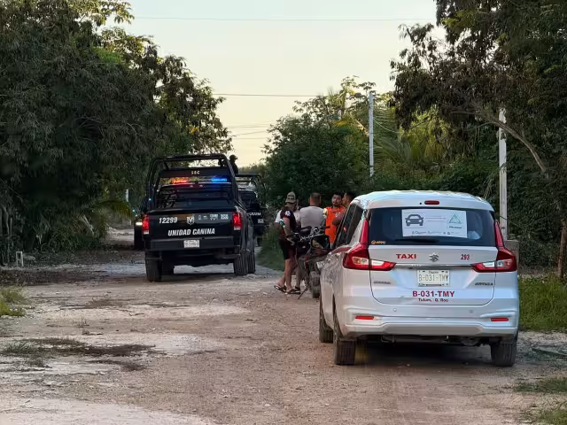 Patrulla estatal sufre accidente vial en Tulum, Quintana Roo