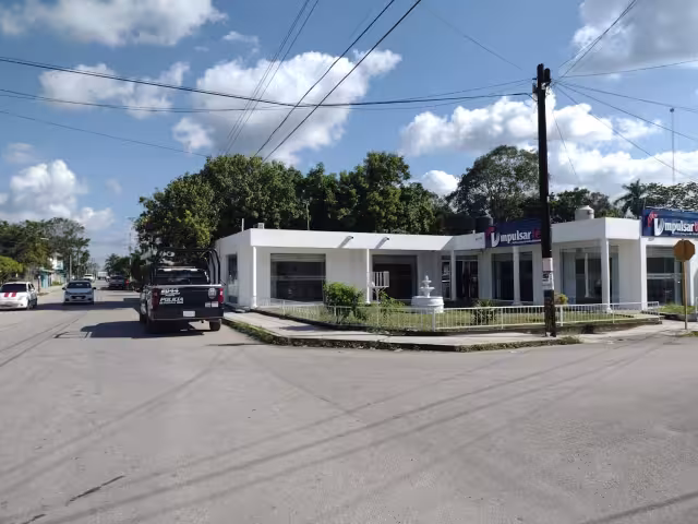 Los hechos ocurrieron en una sucursal ubicada en la calle 75 por 68 de la colonia Jesús Martínez Ross