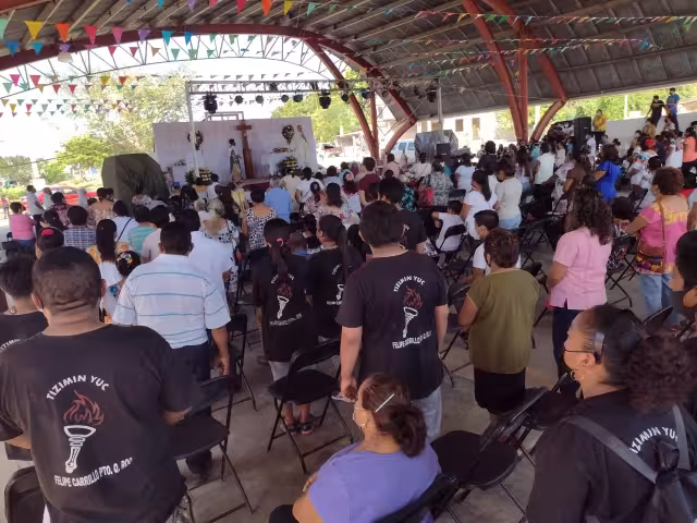 Más tarde se llevó acabó la entrada masiva de casi una decena de antorchistas que cumplieron su promesa a los Reyes Magos