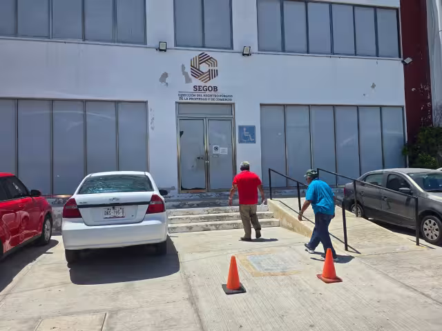 Digitalización de escrituras busca frenar documentos falsos en Campeche.