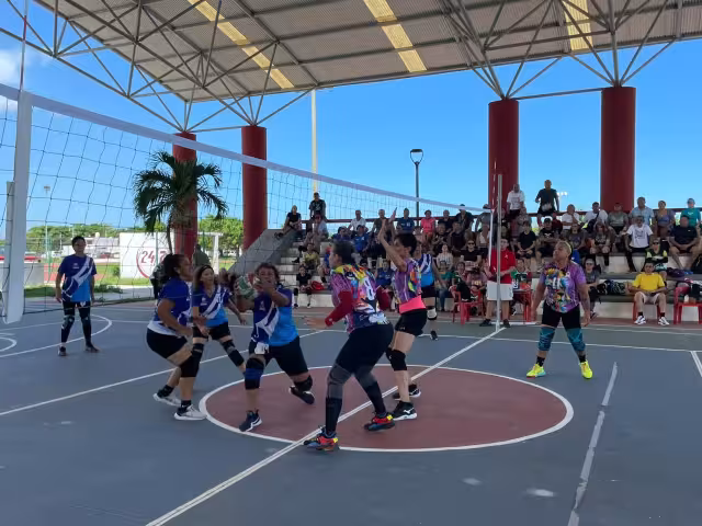 Son cerca de 600 jugadores que participan en el Sexto Torneo Internacional de Cachibol Cancún 2023
