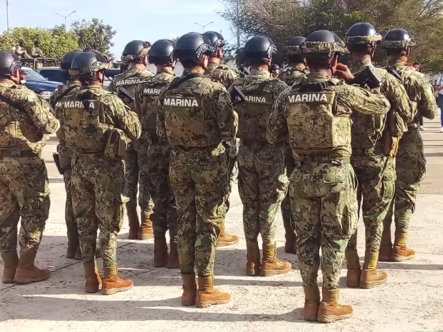 Los detenidos y la droga fueron puestos a disposición de las autoridades correspondientes