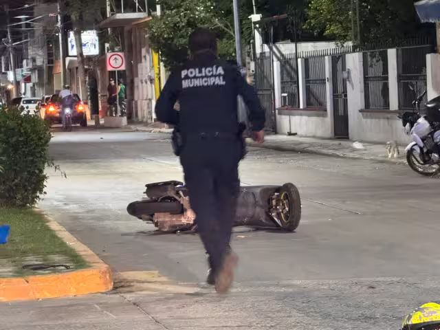 Dos motocicletas chocaron en el cruce de la avenida 56 con calle 37.