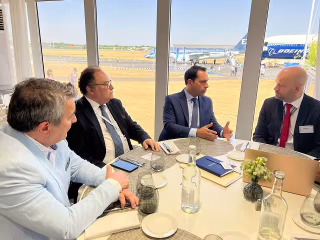Gobierno de Yucatán afianza inversión para la industria en la Feria Aeronáutica Internacional