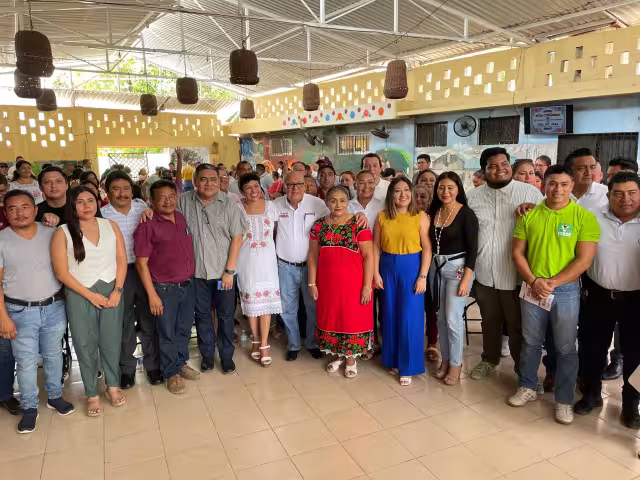 Morena realizó la Asamblea Informativa “Defendamos el Plan C en las calles” en Hopelchén, con la participación de decenas de simpatizantes y militantes.